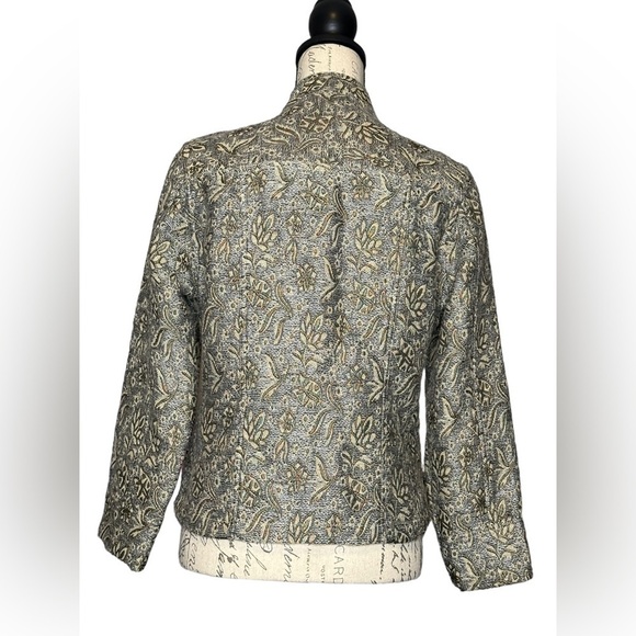 Chico's Tapestry Gray Cream Gold Threading
Size S EUC button closure jacket - Picture 4 of 7